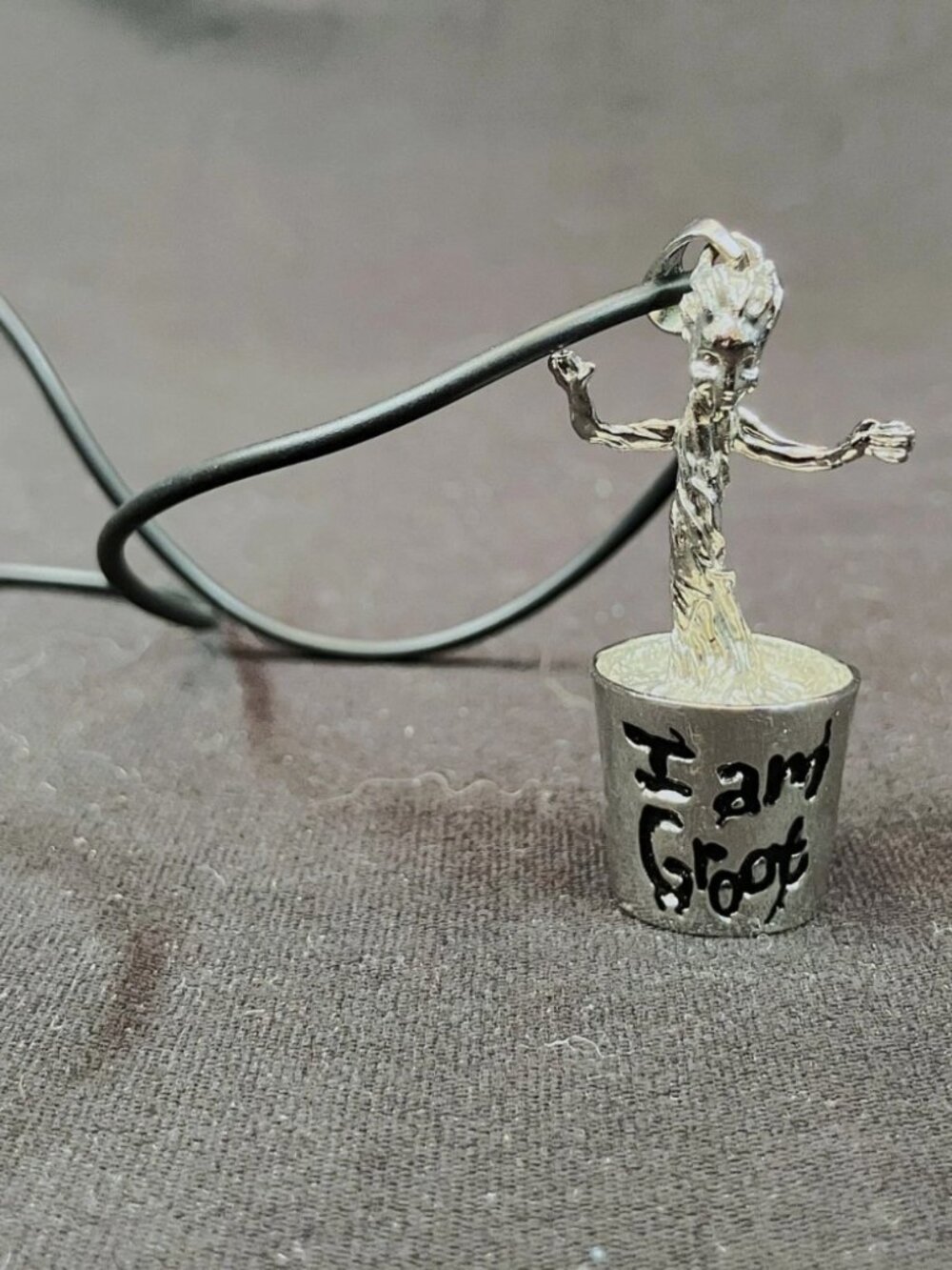 Bioworld Marvel "I AM GROOT" Licensed Dancing Baby Groot Pendant/Rubber Necklace